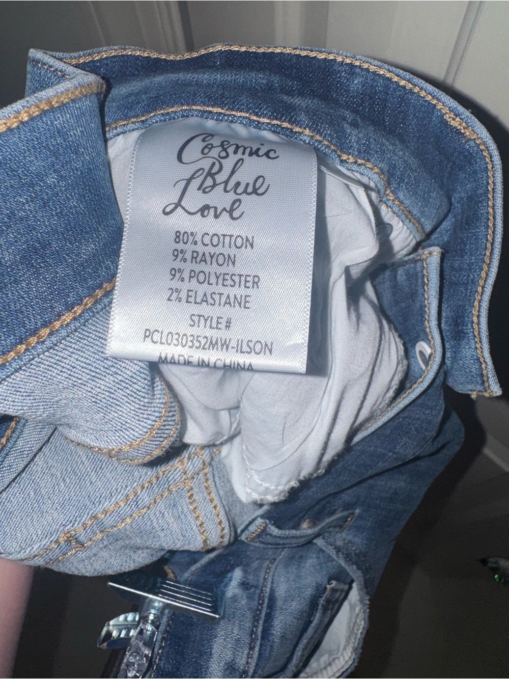 Mid-Wash Blue Denim Mini Skirt with Raw Hem - Picture 5 of 6